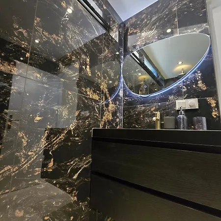 Luxe En Ruim Aan Rand De ניימכן